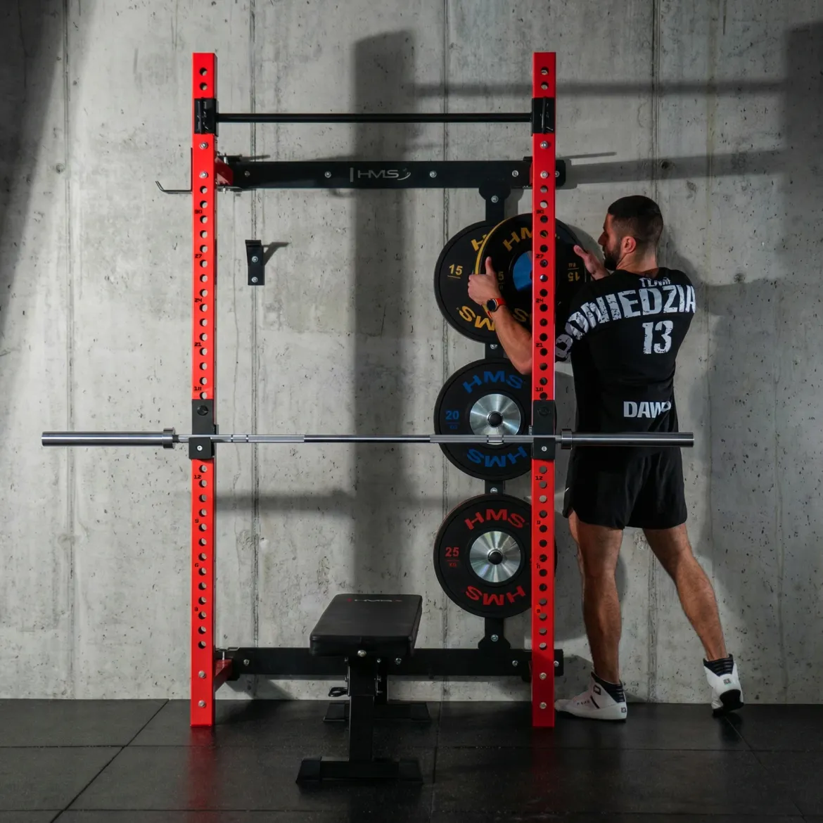 KLATKA TRENINGOWA ŚCIENNA ROZSUWANA Z ŁAWKĄ CZERWONA KLT34 HMS FITNESS